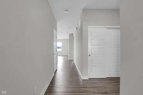 Property Slideshow image 3 of 31 | 5283 foxley park ln, Avon, IN, 46123