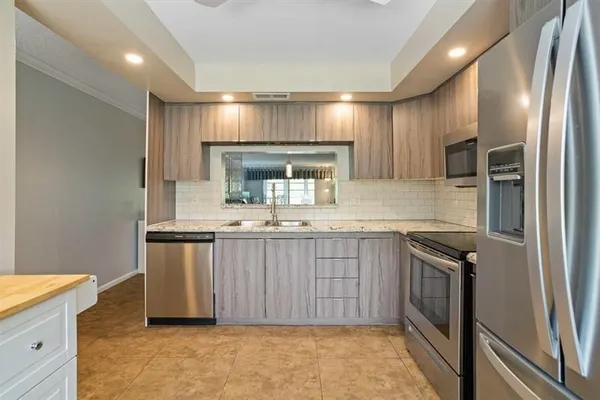 Property Slideshow image 2 of 40 | 2301 lucaya ln # 04, Coconut Creek, FL, 33066