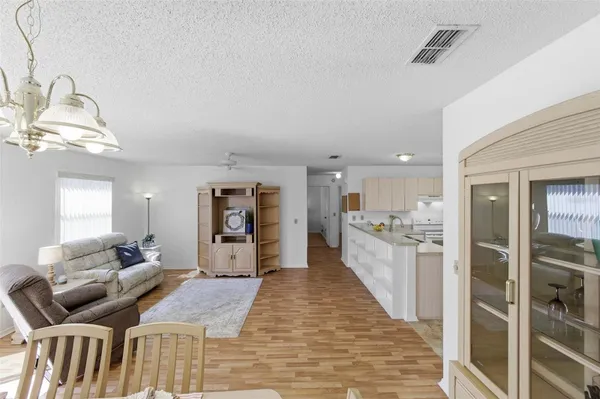 Property Slideshow image 2 of 21 | 432 hildalgo dr, The Villages, FL, 32159