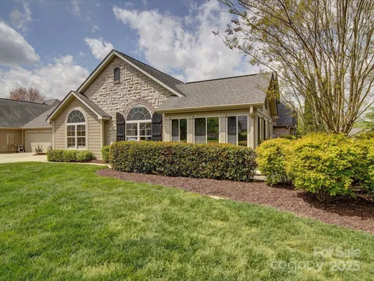 Property Slideshow image 3 of 48 | 4754 polo gate blvd, Charlotte, NC, 28216