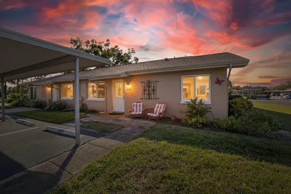 Property Slideshow image 3 of 62 | 2248 greenwich dr # 64, Sun City Center, FL, 33573