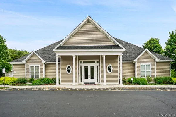 Property Slideshow image 2 of 40 | 43 yesterday dr, Cold Spring, NY, 10516