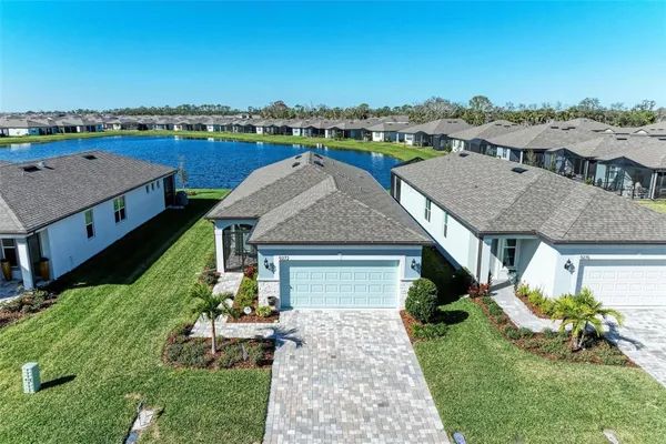 Property Slideshow image 3 of 79 | 9272 ballaster pointe loop, Parrish, FL, 34219