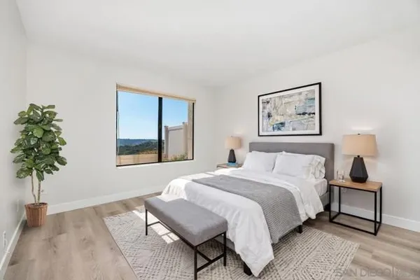 Property Slideshow image 2 of 16 | 245 fairlee ln, Encinitas, CA, 92024