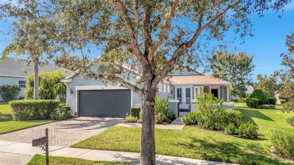 Property Slideshow image 2 of 51 | 109 falling acorn ave, Groveland, FL, 34736