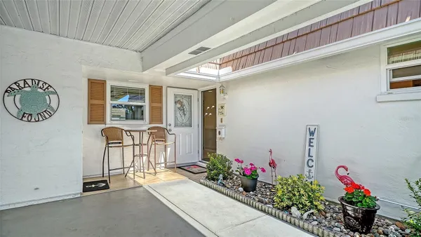 Property Slideshow image 2 of 66 | 2721 riverbluff ct v-50, Sarasota, FL, 34231