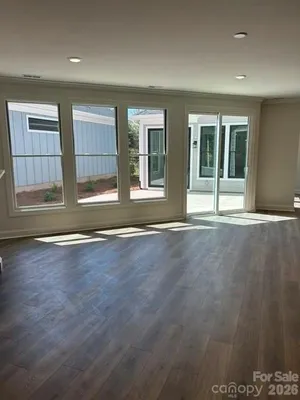 Property Slideshow image 3 of 24 | 3044 five creek rd, Charlotte, NC, 28213