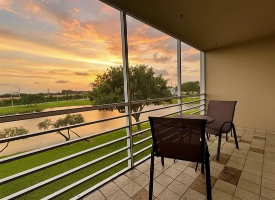 Property Slideshow image 3 of 13 | 3041 hythe c # 3041, Boca Raton, FL, 33434