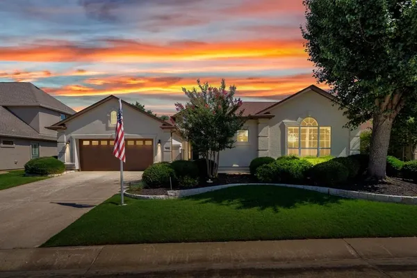 Property Slideshow image 2 of 34 | 9009 gardenia dr, Denton, TX, 76207