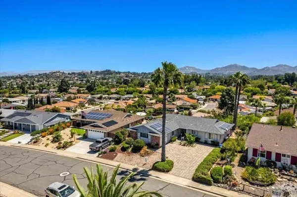 Property Slideshow image 3 of 45 | 16413 roca dr, San Diego, CA, 92128