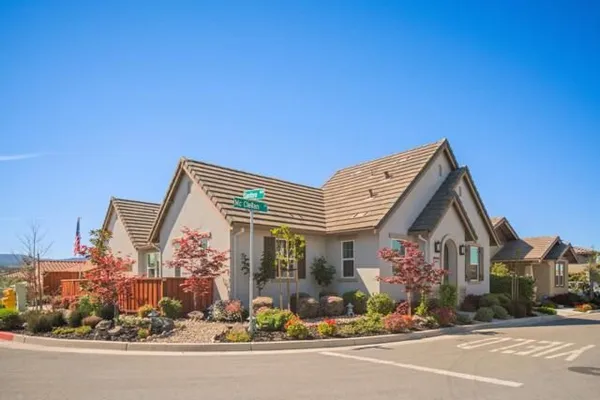 Property Slideshow image 2 of 48 | 1181 mcclellan st, Hollister, CA, 95023