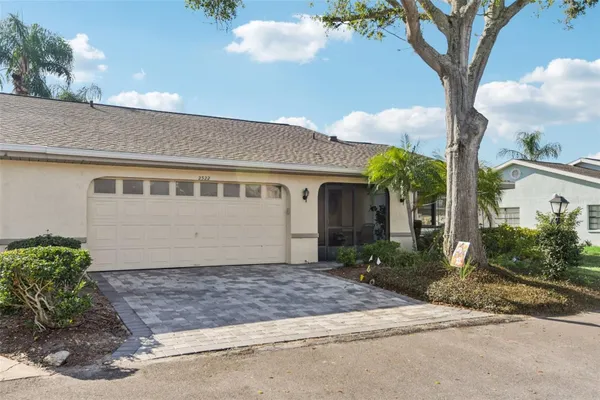 Property Slideshow image 2 of 68 | 2322 lancaster dr, Sun City Center, FL, 33573