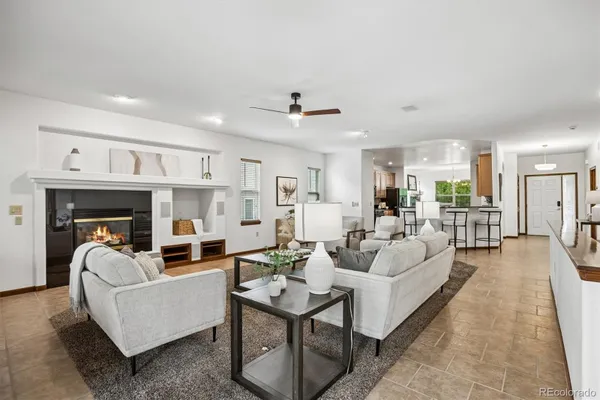 Property Slideshow image 2 of 35 | 22780 e heritage pkwy, Aurora, CO, 80016