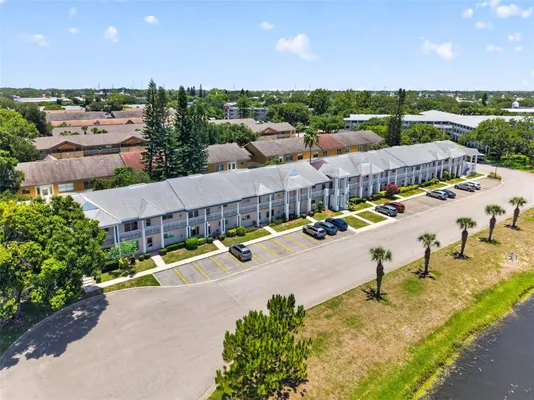 Property Slideshow image 2 of 26 | 2291 americus blvd 25, Clearwater, FL, 33763