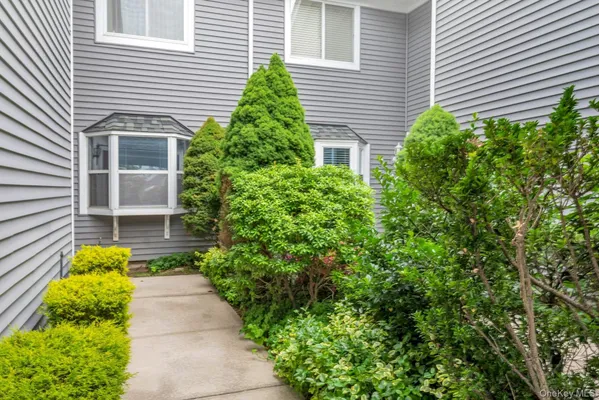 Property Slideshow image 3 of 41 | 216 river dr, Brookhaven, NY, 11955