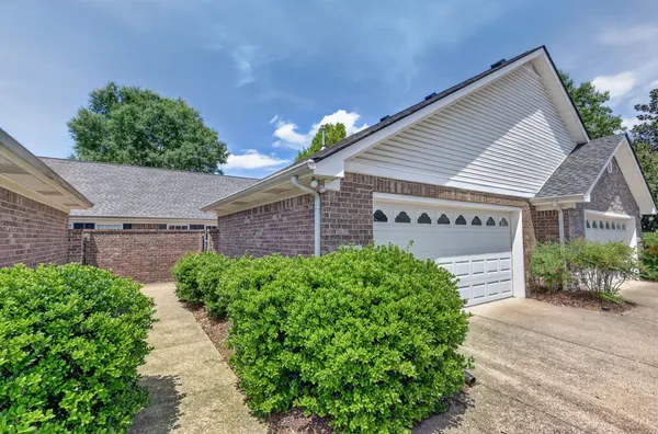 Property Slideshow image 2 of 38 | 816 lock 4 rd 103, Gallatin, TN, 37066