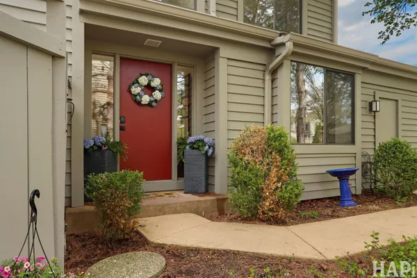 Property Slideshow image 3 of 71 | 897 longmeadow ct 1044, Lake Barrington, IL, 60010