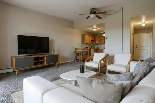 Property Slideshow image 3 of 50 | 665 s alton way 7d, Denver, CO, 80247