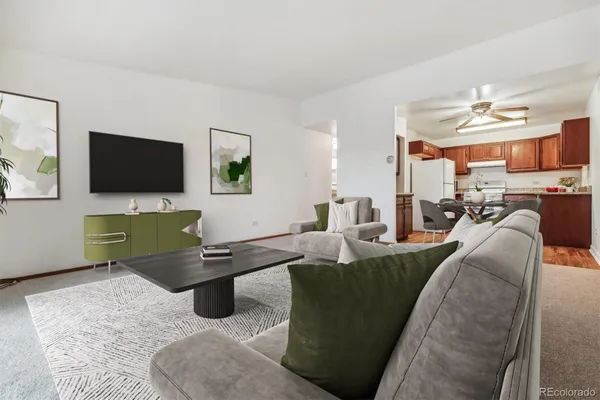 Property Slideshow image 3 of 50 | 610 s alton way apt 8d, Denver, CO, 80247