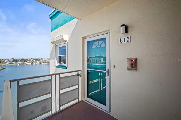 Property Slideshow image 3 of 32 | 2960 59th st 615, Gulfport, FL, 33707