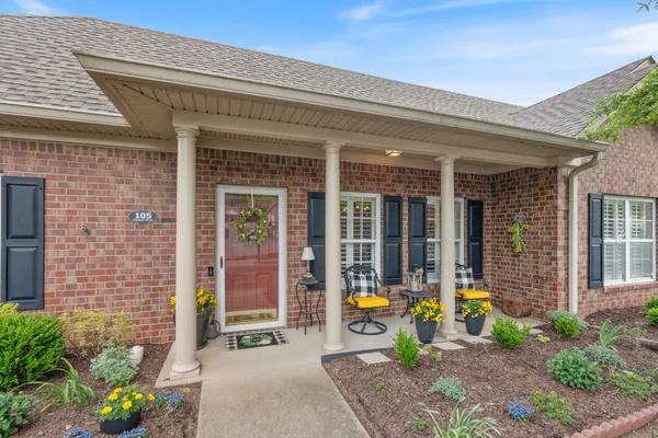 Property Slideshow image 3 of 29 | 105 clapham st, Franklin, TN, 37064