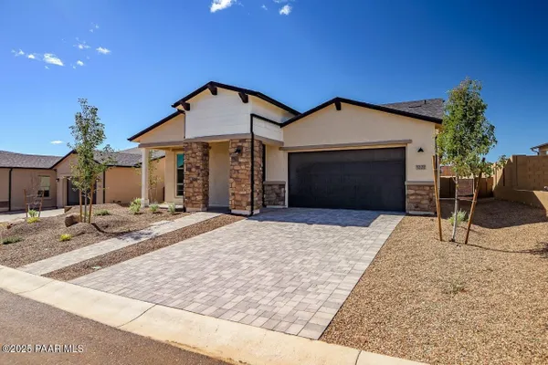Property Slideshow image 3 of 51 | 5222 meandering trl, Prescott, AZ, 86301