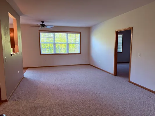 Property Slideshow image 3 of 21 | 17009 mendota dr # 17009, Lockport, IL, 60441