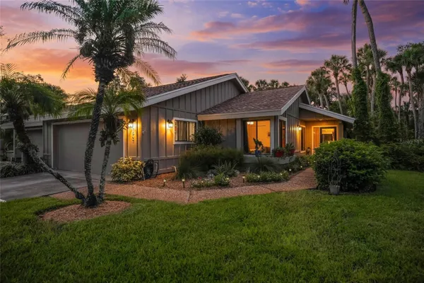 Property Slideshow image 2 of 33 | 7547 silver fern blvd 54, Sarasota, FL, 34241