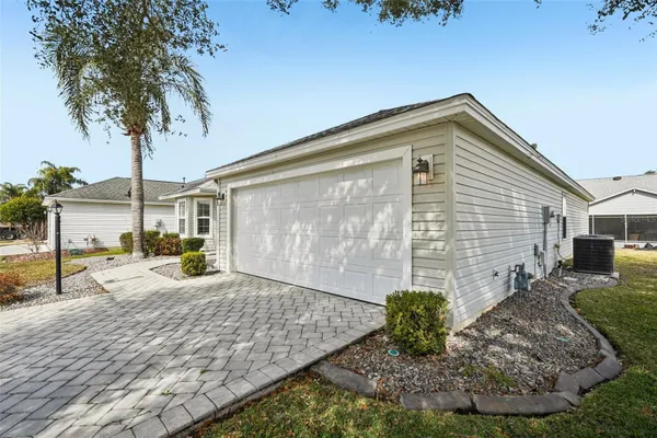 Property Slideshow image 3 of 26 | 7821 se 166th smallwood pl, The Villages, FL, 32162