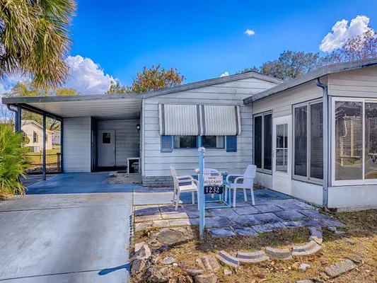 Property Slideshow image 3 of 31 | 1232 dustin dr, Lady Lake, FL, 32159