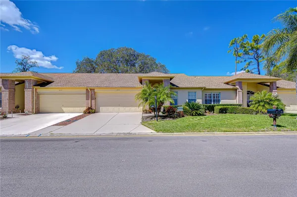 Property Slideshow image 2 of 43 | 6543 pine walk dr, New Port Richey, FL, 34655