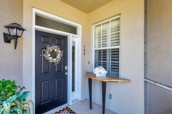 Property Slideshow image 3 of 51 | 119 woodbridge dr unit 102, Venice, FL, 34293