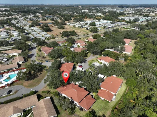 Property Slideshow image 2 of 36 | 313 knottwood ct, Sun City Center, FL, 33573