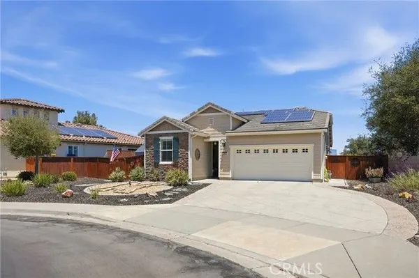 Property Slideshow image 3 of 35 | 995 romneya, Santa Maria, CA, 93455