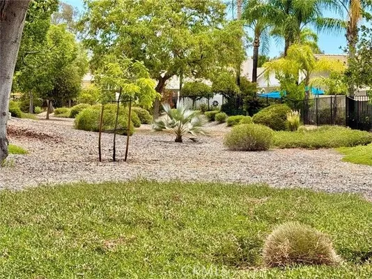 Property Slideshow image 3 of 3 | 40277 via aguadulce, Murrieta, CA, 92562