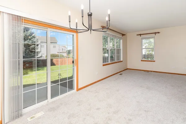 Property Slideshow image 3 of 25 | 16416 crescent lake ct, Crest Hill, IL, 60403