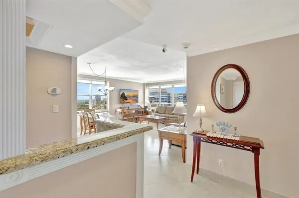 Property Slideshow image 2 of 49 | 3300 ne 36th st 1516, Fort Lauderdale, FL, 33308