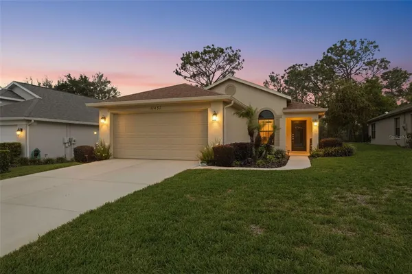 Property Slideshow image 2 of 37 | 11437 deercroft ct, Spring Hill, FL, 34609