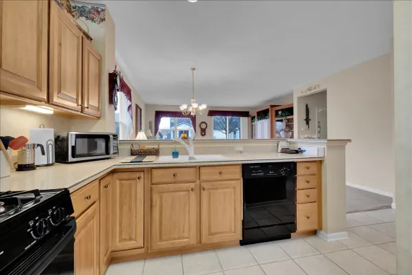 Property Slideshow image 3 of 17 | 12825 coventry ln, Huntley, IL, 60142