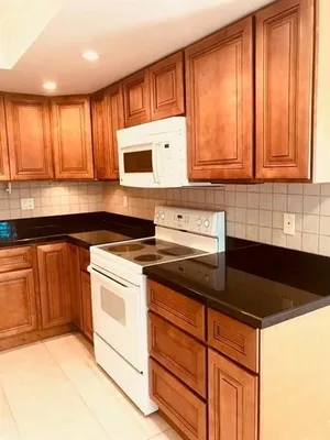 Property Slideshow image 2 of 90 | 2069 oakridge f # 2069, Deerfield Beach, FL, 33442