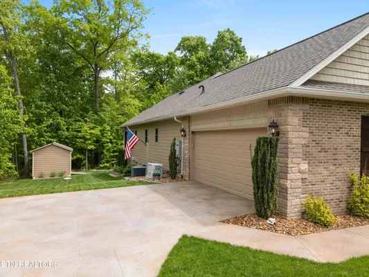 Property Slideshow image 2 of 46 | 18 cedar ridge cir, Crossville, TN, 38558