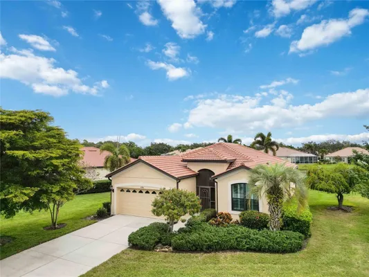 Property Slideshow image 3 of 84 | 4164 mackay falls ter, Sarasota, FL, 34243
