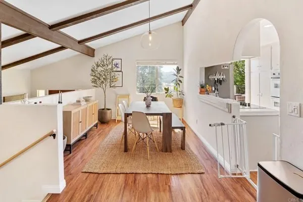 Property Slideshow image 3 of 53 | 10512 moon view way, Escondido, CA, 92026