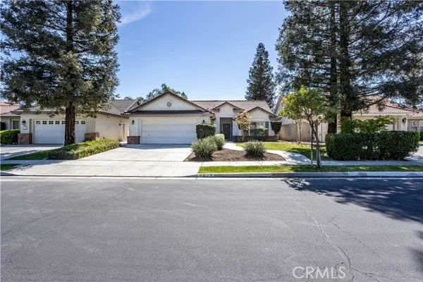 Property Slideshow image 2 of 31 | 9815 cabbage rose ave, Bakersfield, CA, 93311