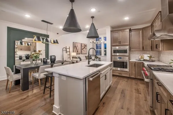 Property Slideshow image 2 of 18 | 20 whitaker ln, Far Hills, NJ, 07931