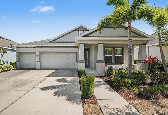 Property Slideshow image 3 of 39 | 204 shell creek ct, Apollo Beach, FL, 33572