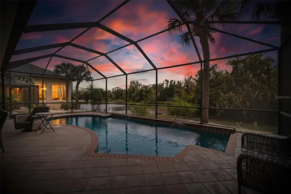 Property Slideshow image 2 of 99 | 1032 regal manor way, Sun City Center, FL, 33573