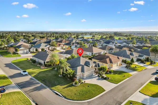 Property Slideshow image 2 of 43 | 1852 sassparilla way, The Villages, FL, 32162