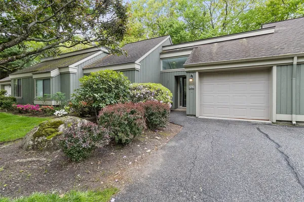 Property Slideshow image 2 of 50 | 567 heritage hls b, Somers, NY, 10589