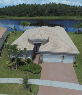 Property Slideshow image 2 of 68 | 16015 cape coral dr, Wimauma, FL, 33598